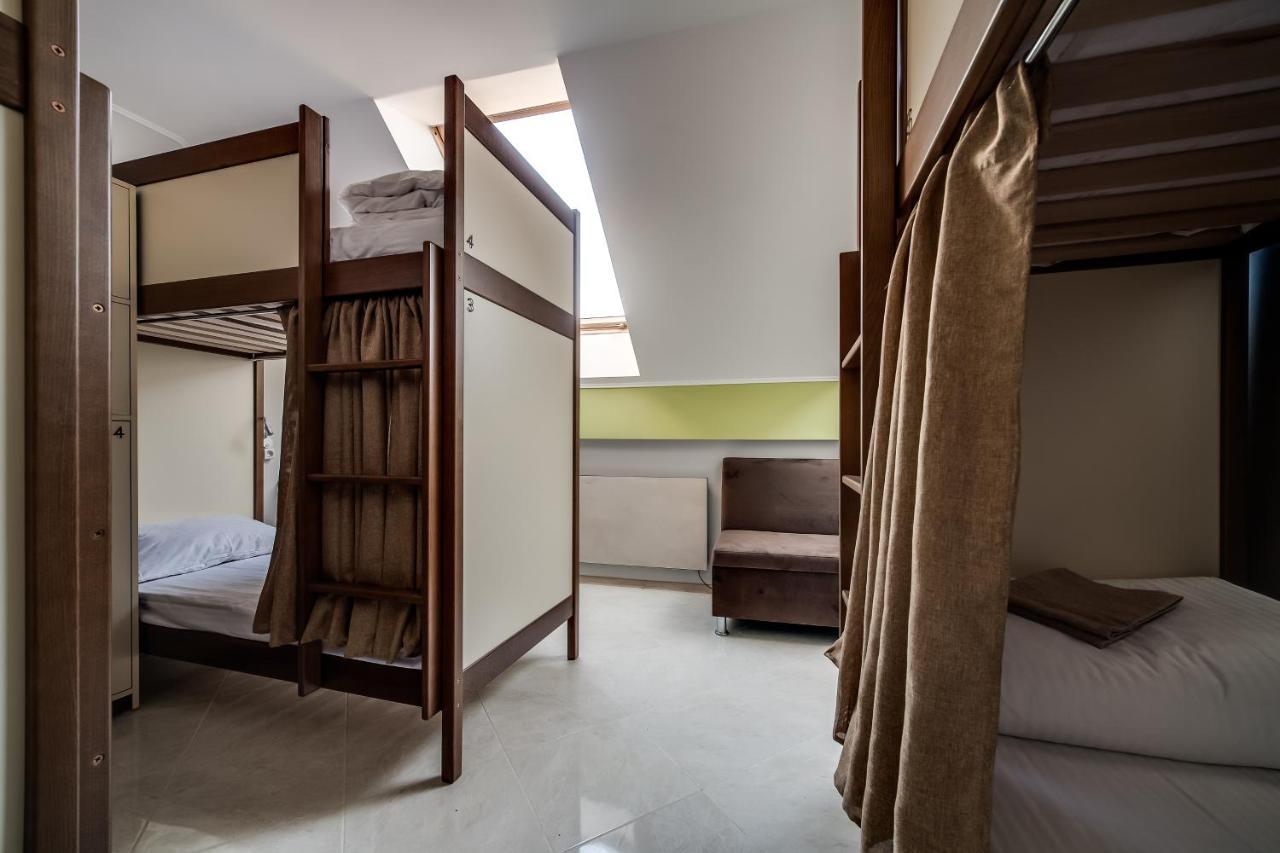 Ostriv Hostel Lviv Luaran gambar