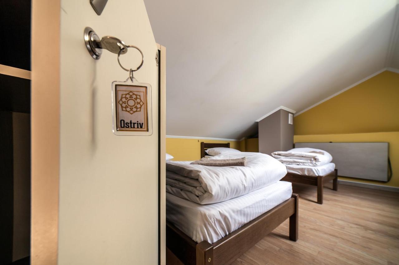 Ostriv Hostel Lviv Luaran gambar