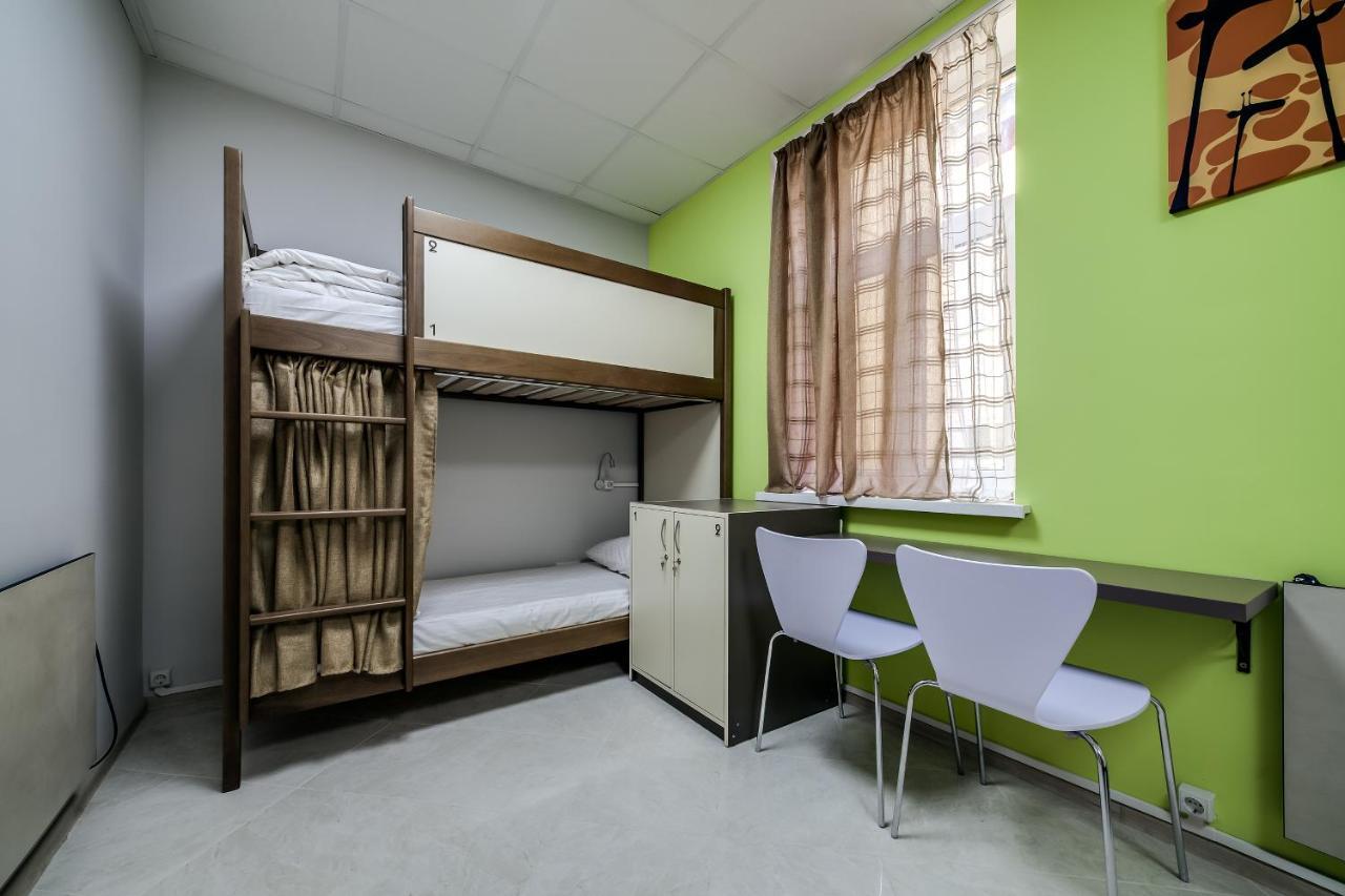 Ostriv Hostel Lviv Luaran gambar