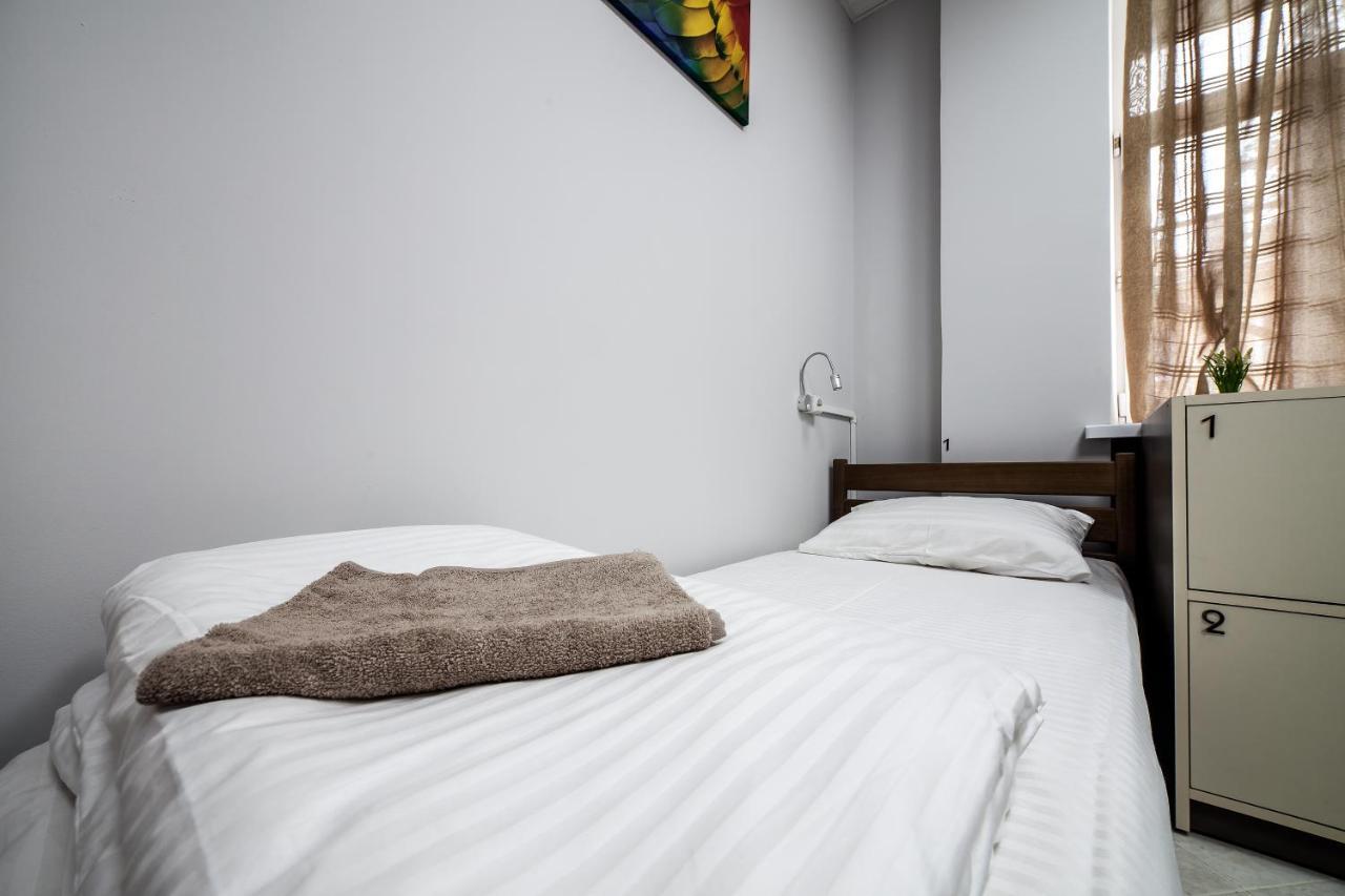 Ostriv Hostel Lviv Luaran gambar