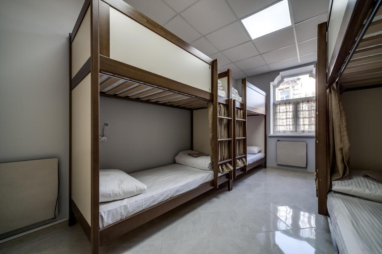 Ostriv Hostel Lviv Luaran gambar