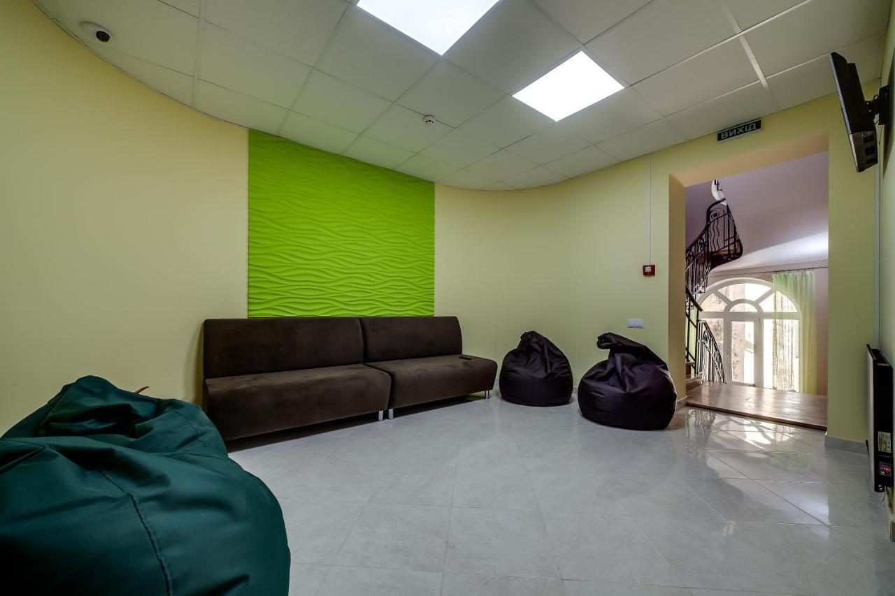 Ostriv Hostel Lviv Luaran gambar