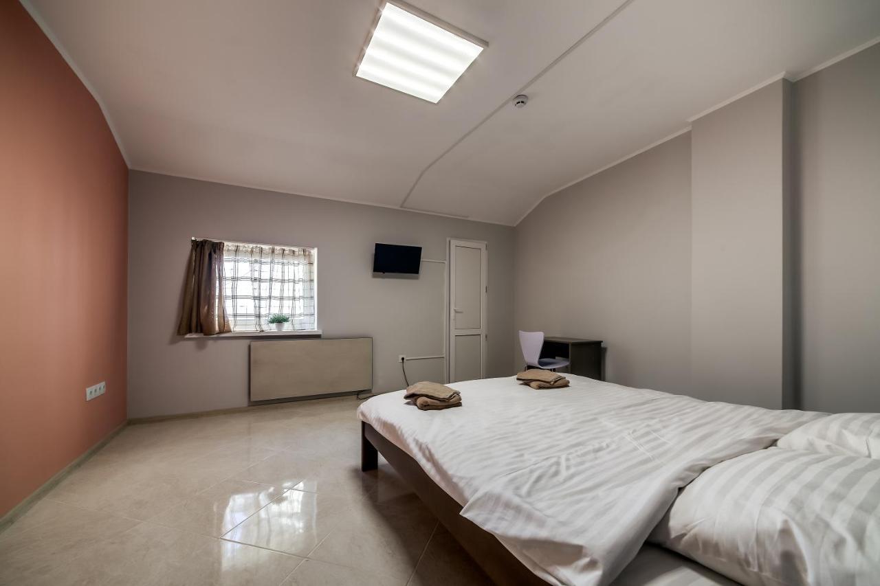 Ostriv Hostel Lviv Luaran gambar
