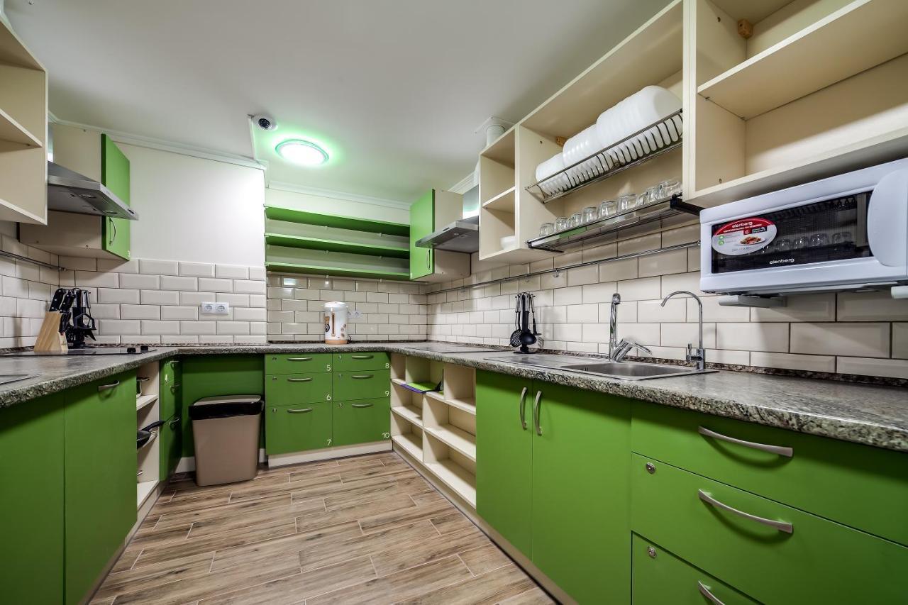 Ostriv Hostel Lviv Luaran gambar