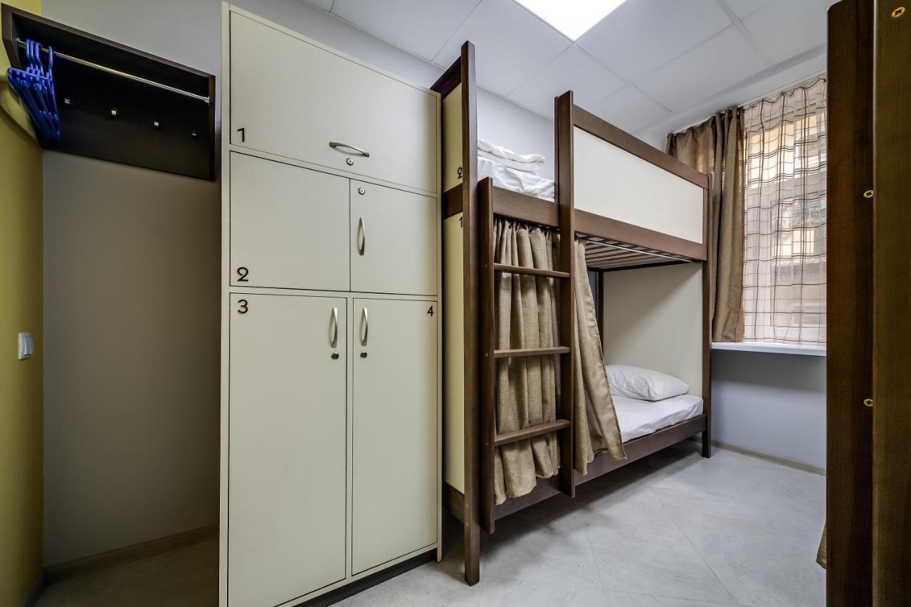 Ostriv Hostel Lviv Luaran gambar